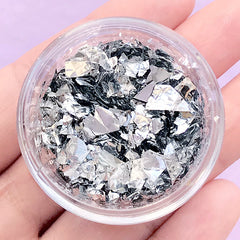 Silver Flakes in Irregular Shape | Fake Silver Foil | Filling Materials for Resin Art | Slime Supplies | Nail Deco (Silver / 2 grams)
