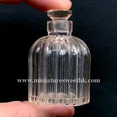 Fluted Perfume Bottle with Cork Silicone Mold (Hollow Inside) | Kawaii Magic Potion Bottle DIY | Dollhouse Miniature Craft Supplies (31mm x 45mm)