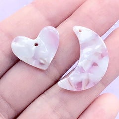 Moon and Heart Acetate Charm with Marble Pattern | Kawaii Acetic Acid Pendant | Magical Girl Jewelry Supplies (2 pcs / Purple and White)