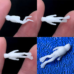 Miniature Diver for Resin Craft | 3D Printed Figurine | Resin Ocean Scene DIY | Resin Inclusion (2 pcs / 7mm x 20mm)