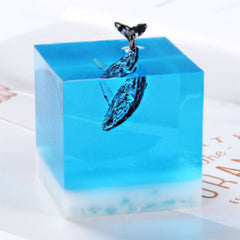Humpback Whale Resin Inclusion | Marine Life Figurine | 3D Miniature Ocean World Making | Resin Crafts (1 piece / 17mm x 33mm)