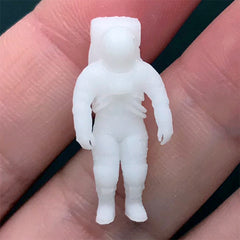 3D Miniature Spaceman for Resin Art | Space Resin Inclusions | Small Astronaut Embellishment (2 pcs / 12mm x 25mm)