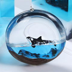 Killer Whale Resin Inclusion | 3D Miniature Figurine for Resin Art | Marine Life Embellishment for Resin Jewellery DIY (1 piece / 12mm x 25mm)