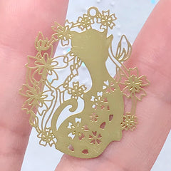 Sakura and Kitty Metal Bookmark Charm | Cherry Blossom and Cat Deco Frame for UV Resin Filling | Kawaii Resin Craft Supplies (1 piece / 27mm x 31mm)