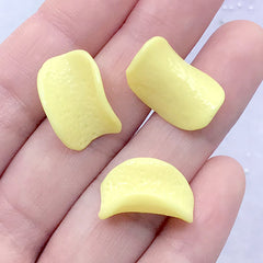 Miniature Potato Chip Cabochons | Dollhouse Food Supplies | Fake Food Jewelry Making | Sweet Deco (3 pcs / 12mm x 20mm)