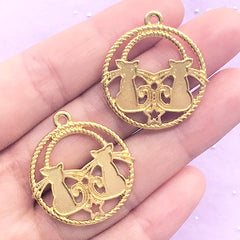 Double Cat Circle Open Bezel Charm | Round Animal Deco Frame | Kawaii UV Resin Jewellery Making (2 pcs / Gold / 27mm x 29mm)