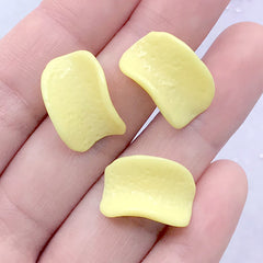 Miniature Potato Chip Cabochons | Dollhouse Food Supplies | Fake Food Jewelry Making | Sweet Deco (3 pcs / 12mm x 20mm)