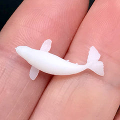 3D Miniature Whale Figurine | Animal Resin Inclusion for Resin Underwater World DIY | Mini Fish Embellishment for Resin Art (1 piece / 9mm x 19mm)