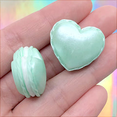 Heart Macaron Decoden Cabochons | Faux Food Embellishments | Kawaii Jewelry Making | Sweets Deco (2 pcs / Green / 25mm x 22mm)