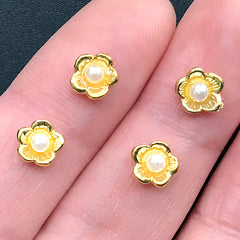 Small Sakura with Pearl Embellishments | Cherry Blossom Charm | Flower Shaker Charm Bits | Floral Resin Inclusion (4 pcs / 7mm x 6mm)