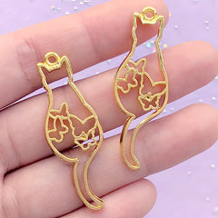 Cat with Butterfly Open Bezel Charm | Kawaii Animal Open Frame for UV Resin Filling | Resin Jewellery Making (2 pcs / Gold / 16mm x 45mm)