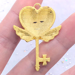 DEFECT Magical Girl Wand Bezel Charm | Heart Magic Wand Pendant | Kawaii Mahou Kei Jewellery DIY (1 piece / Gold / 30mm x 42mm)