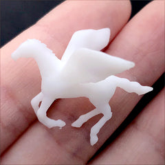 Mythical Creature Resin Inclusion | 3D Flying Horse for Resin Craft | Pegasus Embellishment (1 piece / 30mm x 22mm)