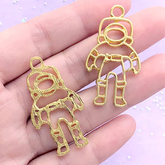Astronaut Open Bezel | Spaceman Pendant | Cosmonaut Charm | Space Themed Deco Frame for UV Resin Filling (2 pcs / Gold / 21mm x 39mm)