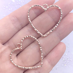 Heart Deco Frame with Wavy Border | Cute Open Bezel for UV Resin Filling | Kawaii Jewellery Supplies (2 pcs / Rose Gold / 29mm x 28mm)