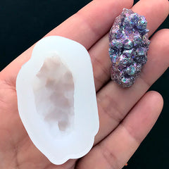 Small Crystal Shard Silicone Mold | Fake Quartz Geodes DIY | UV Resin Crafts | Epoxy Resin Jewellery Supplies (17mm x 33mm)