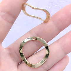 Wavy Round Frame Charm | Hollow Deco Frame for UV Resin Filling | Dainty Jewelry DIY (2 pcs / Gold / 25mm x 24mm)