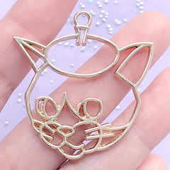 Artist Cat with Beret Hat Open Bezel for UV Resin Filling | Cute Animal Deco Frame | Kawaii Resin Jewelry Making (1 piece / Gold / 41mm x 43mm)