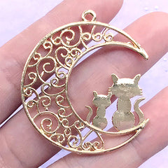 Filigree Moon and Cat Open Bezel | Magical Girl Charm | Kawaii Deco Frame for UV Resin Filling (1 piece / Rose Gold / 38mm x 43mm)