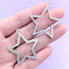 Outlined Star Open Backed Bezel Pendant for UV Resin Filling | Kawaii Deco Frame | Resin Jewellery Supplies (3 pcs / Silver / 35mm x 38mm)