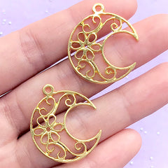 Filigree Flower Moon Open Backed Bezel Charm | Crescent Moon Deco Frame for UV Resin Filling | Kawaii Craft (2 pcs / Gold / 24mm x 29mm)