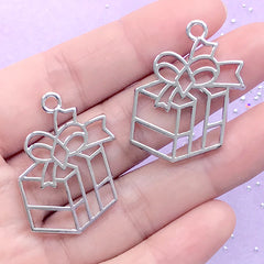 Christmas Gift Open Bezel Charm | Christmas Present Deco Frame | UV Resin Jewellery DIY (2 pcs / Silver / 25mm x 34mm)