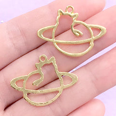 Kitty Planet Saturn Open Bezel for UV Resin Filling | Cat Saturn Charm | Kawaii Animal Deco Frame (2 pcs / Gold / 29mm x 22mm)