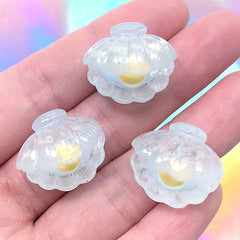 Kawaii Seashell Cabochons in 3D | Glittery Scallop Shell with Pearl Embellishment | Mermaid Jewelry Making (3 pcs / Light Blue / 21mm x 19mm)