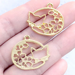 Sakura Cat Open Bezel Charm | Cherry Blossom Kitty Deco Frame | Kawaii UV Resin Jewelry DIY (2 pcs / Gold / 25mm x 23mm)