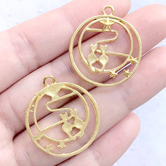 Cat Couple at Starry Night Open Bezel Pendant | Kawaii Animal Deco Frame | UV Resin Jewellery DIY (2 pcs / Gold / 25mm x 28mm)