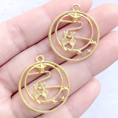 Cat Couple at Starry Night Open Bezel Pendant | Kawaii Animal Deco Frame | UV Resin Jewellery DIY (2 pcs / Gold / 25mm x 28mm)