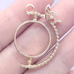 Spinning Round Open Bezel Charm with Butterfly | Rotary Deco Frame for Kawaii UV Resin Jewelry Making (1 piece / Gold / 23mm x 33mm)