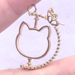 Kawaii Kitty Open Bezel Charm with Butterfly | Spinning Cat Shaped Deco Frame | UV Resin Jewelry Making (1 piece / Gold / 23mm x 33mm)