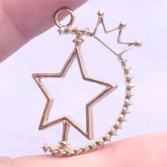 Spinning Open Bezel Charm with Crown | Star Deco Frame for UV Resin Filling | Kawaii Jewelry DIY (1 piece / Gold / 24mm x 33mm)