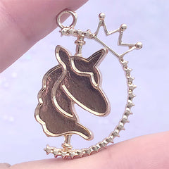 Unicorn Head Bezel Tray Charm with Crown | Magical Girl Deco Frame | Kawaii Jewellery Supplies (1 piece / Gold / 23mm x 33mm)