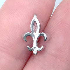 Fleur De Lis Nail Charm with Rhinestone | Luxury Royal Lily Embellishment | Sparkle Resin Inclusion (1 piece / Silver / 8mm x 12mm)