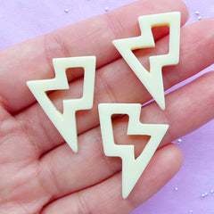 CLEARANCE Kawaii Lightning Bolt Cabochon | Phone Case Decoden | Resin Cabochons | Kitsch Embellishments | Scrapbook Supplies (3pcs / Pastel Yellow / 20mm x 27mm / Flat Back)