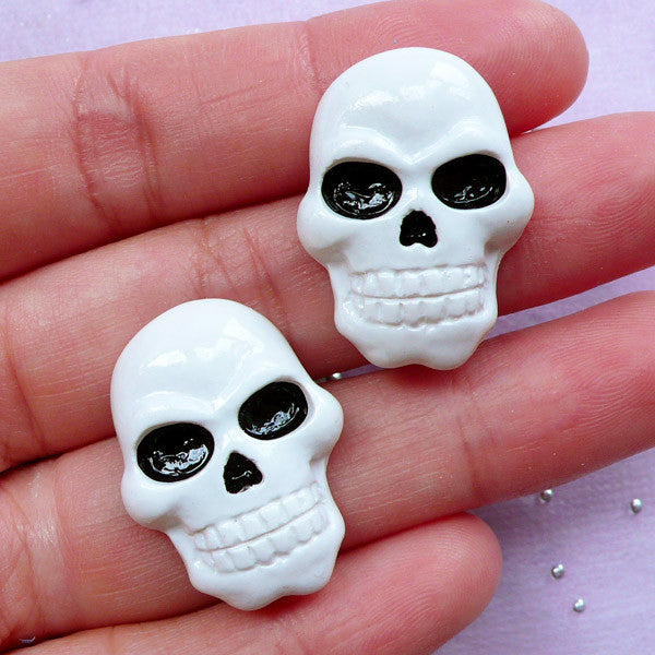 Decoden Skull Cabochons | Creepy Phone Case Decoration | Halloween Supplies (2 pcs / 19mm x 26mm)