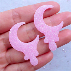 Drippy Moon Cabochons with Glitter | Shimmer Melty Crescent Moon Flatback | Kawaii Crafts | Glittery Magical Girl Cabochon | Resin Decoden Pieces | Pastel Fairy Kei Jewellery DIY (2 pcs / Pastel Pink / 26mm x 40mm / Flat Back)