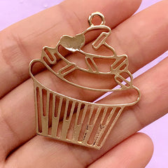 Cupcake Open Back Bezel Pendant | Fairy Cake Deco Frame for UV Resin Craft | Kawaii Resin Jewellery Making (1 piece / Gold / 33mm x 38mm)