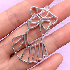 Sailor Dress Open Bezel for UV Resin Crafts | Sailor Uniform Outfit Pendant | Kawaii Jewellery Making (1 piece / Silver / 31mm x 49mm)