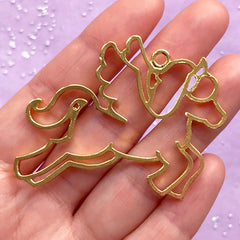 CLEARANCE Magical Unicorn Open Bezel Pendant | Mahou Kei Jewelry Supplies | Kawaii Deco Frame | UV Resin Craft Supplies (1 piece / Gold / 54mm x 42mm)