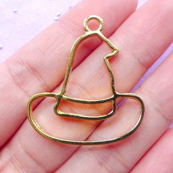 Witch Hat Charm | Halloween Open Back Bezel for UV Resin Filling | Deco Frame | Kawaii Craft Supplies (1 piece / Gold / 31mm x 35mm / 2 Sided)