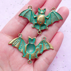 Halloween Bat Connector Charms | Green Patina Charm (Antique Bronze / 2 pcs / 47mm x 30mm)
