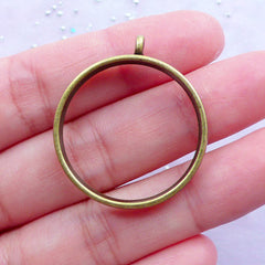 Circle Outline Pendant for Japan Resin Crafts | Hollow Round Charm | Photo Jewellery Making (Antique Bronze / 1 piece / 29mm x 32mm)