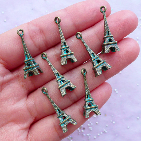 Eiffel Tower Charm with Green Patina Finish | France Paris Tower Pendant in 3D | Travel Jewelry Charm Supply (7 pcs / Antique Bronze / 8mm x 23mm)