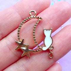 Moon & Cat Open Bezel Charm | Outlined Crescent Moon Pendant | Deco Frame for UV Resin Filling | Kawaii Jewelry Making (1 piece / Gold & White / 22mm x 29mm)