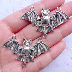 Silver Bat Charm Link | Spooky Animal Charm Connector | Gothic Jewellery Making | Halloween Party Decoration (2 pcs / Tibetan Silver / 48mm x 30mm)