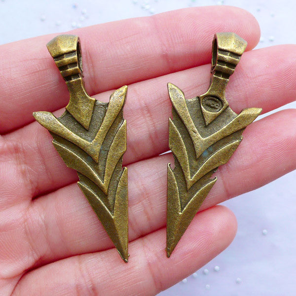 CLEARANCE V Shaped Sword Charms | Gan Jiang and Mo Ye Charm | Weapon Pendant | Jewellery for Him | Gift for Father's Day (2pcs / Antique Bronze / 20mm x 47mm / 2 Sided)
