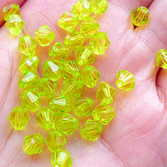 Acrylic Rhombus Beads in 6mm | Plastic Bicone Beads | Faceted Spacer Beads | Crystal Beads | Gemstone Beads | Beading Jewelry Supplies (80pcs / Transparent Apple Green)